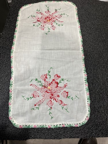 Vintage Cloth Embroidery Linen 22" x 11" Table Runner Wild Roses Altar Cloth - Picture 5 of 5