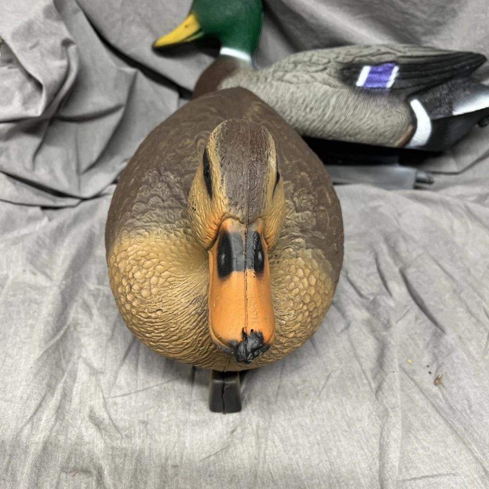 Par de señuelos de plástico duro Flambeau Mallard Duck 1988 vintage Foto 3 de 4