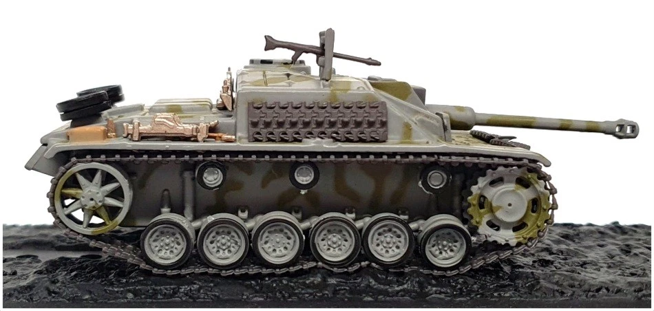 Atlas Editions 1/72 Scale 4660 113 - Sturmgeschutz II Ausf. G Armoured Vehicle - Image 3 of 4