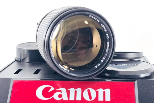 🌸[Near MINT] Canon FD 135mm F2.5 S.C. SC MF Telephoto Lens From JAPAN