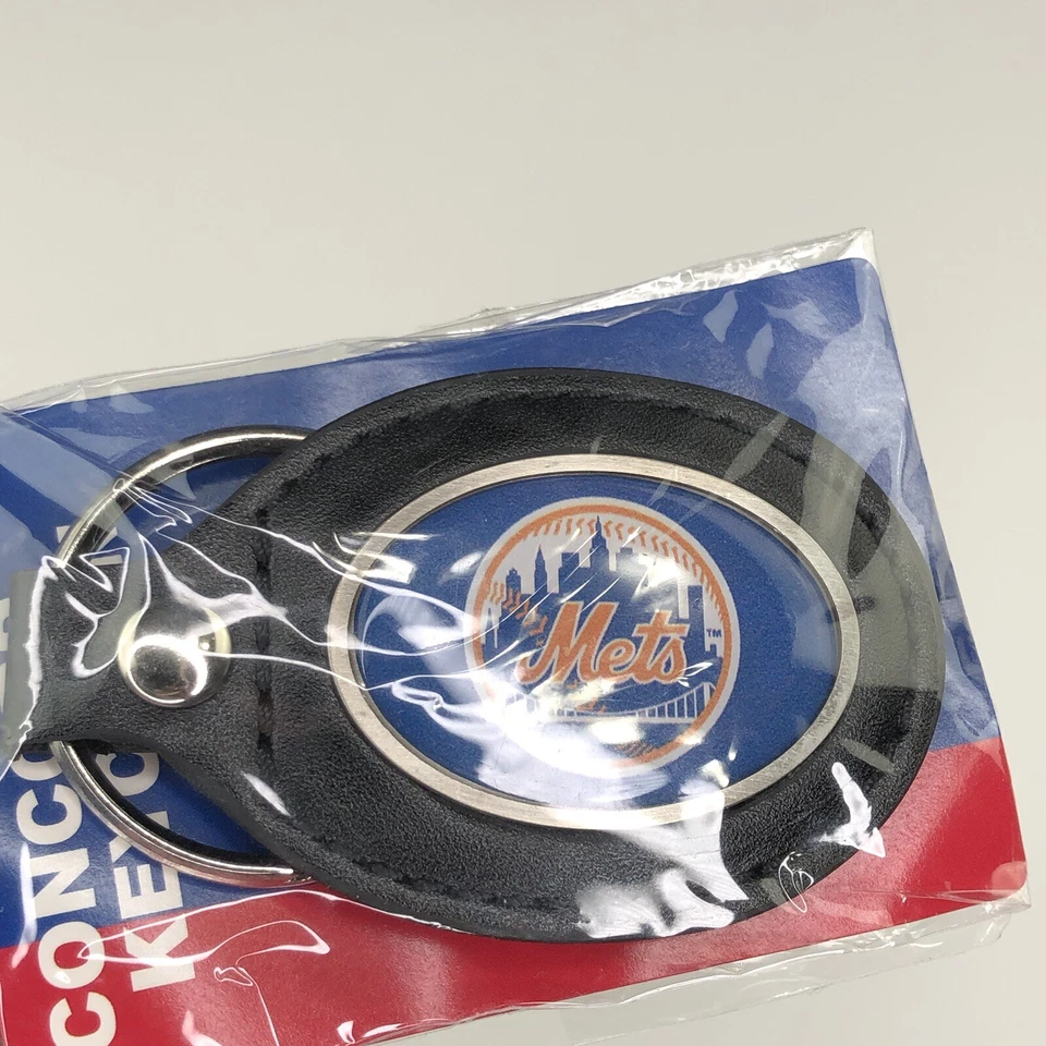 New York Mets Keychain MLB Licensed Concord Metal, Leather 1995 Vintage - Image 2 of 4
