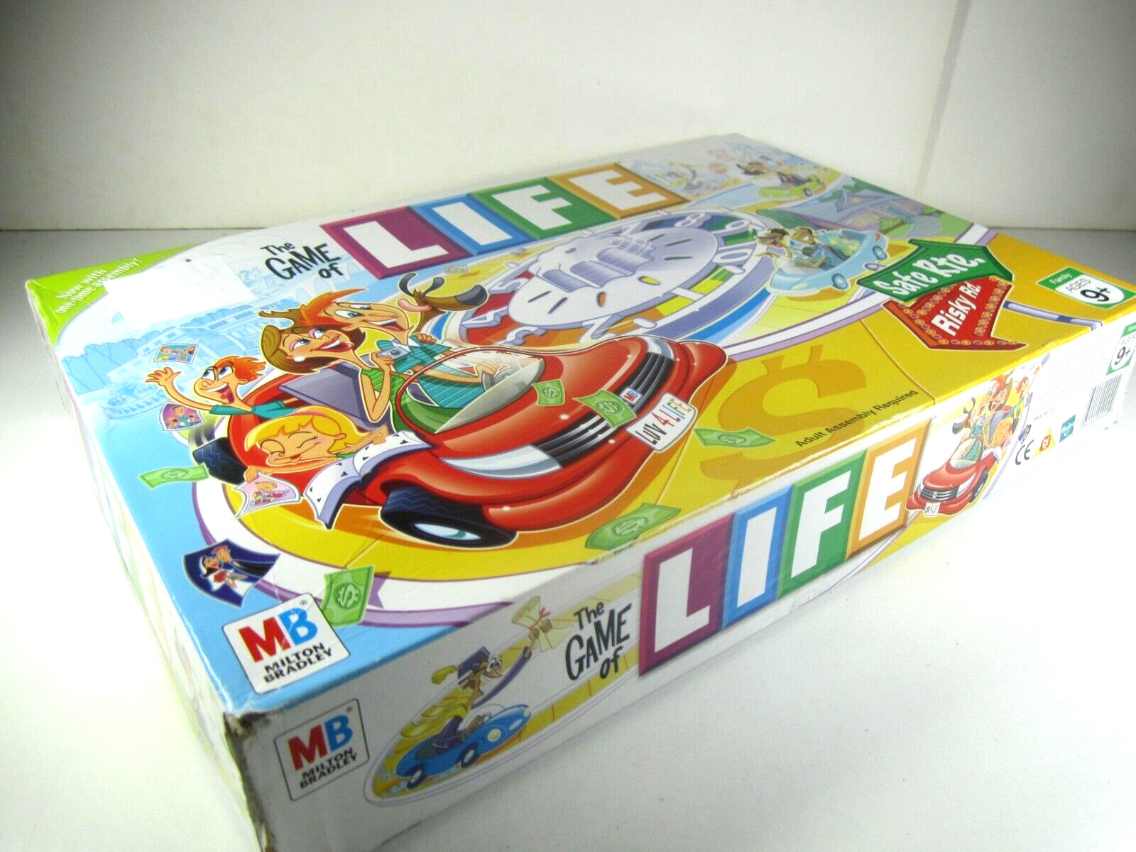 The Game of Life  Milton Bradley 2007 Classic Board Game, Pre-owned, Complete