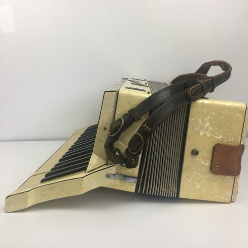 Vtg 1950s Scandalli Salerno Accordion With Case Plays Parts Repair READ - Picture 9 of 17