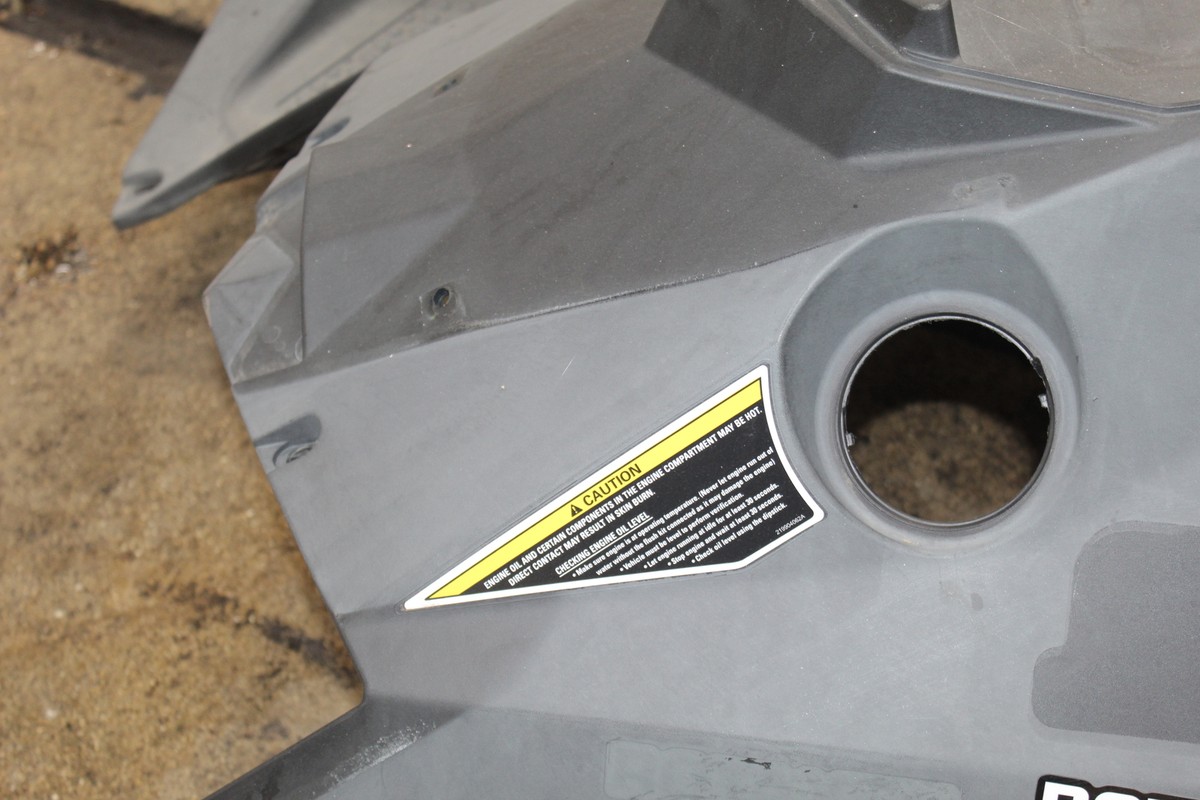 Sea-doo 14-16 Spark 3 UP Oem Hull Body Shell MID DECK Sea-doo 14-16 Spark 3 UP Oem Hull Body Shell MID DECK
