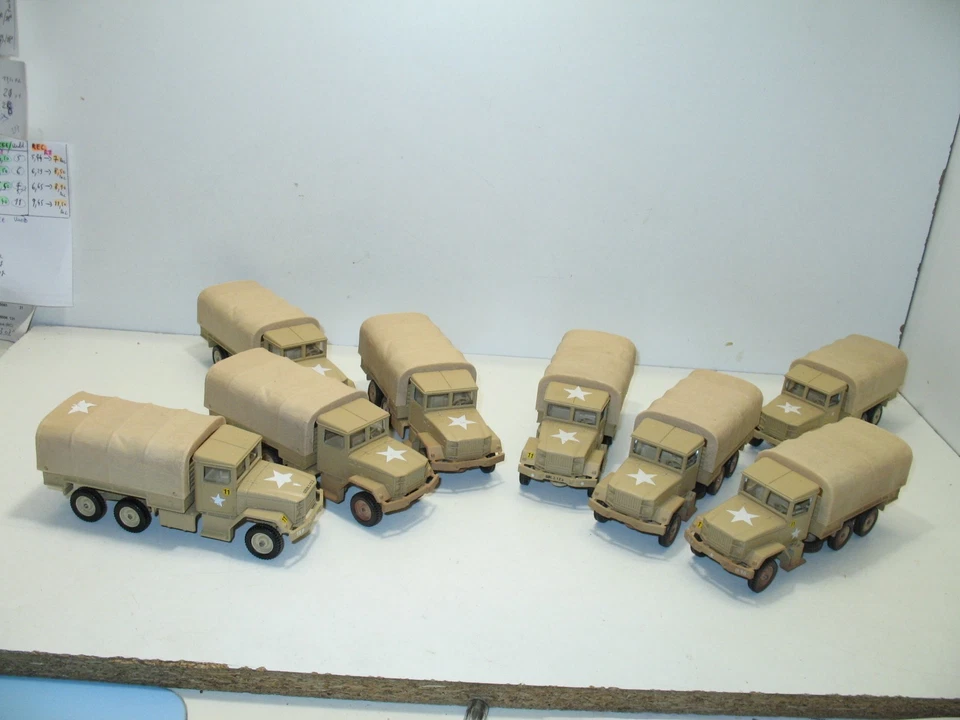 Solido Camion Reo Kaiser Jeep Sabbia Militare USA - Immagine 3 di 4