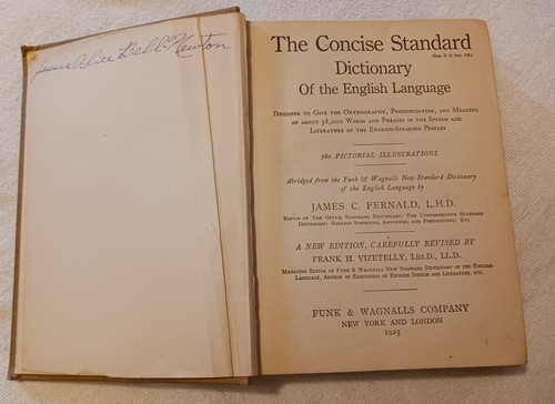 Funk & Wagnalls Concise Standard Dictionary (1925, Funk & Wagnalls Company) - Picture 6 of 8