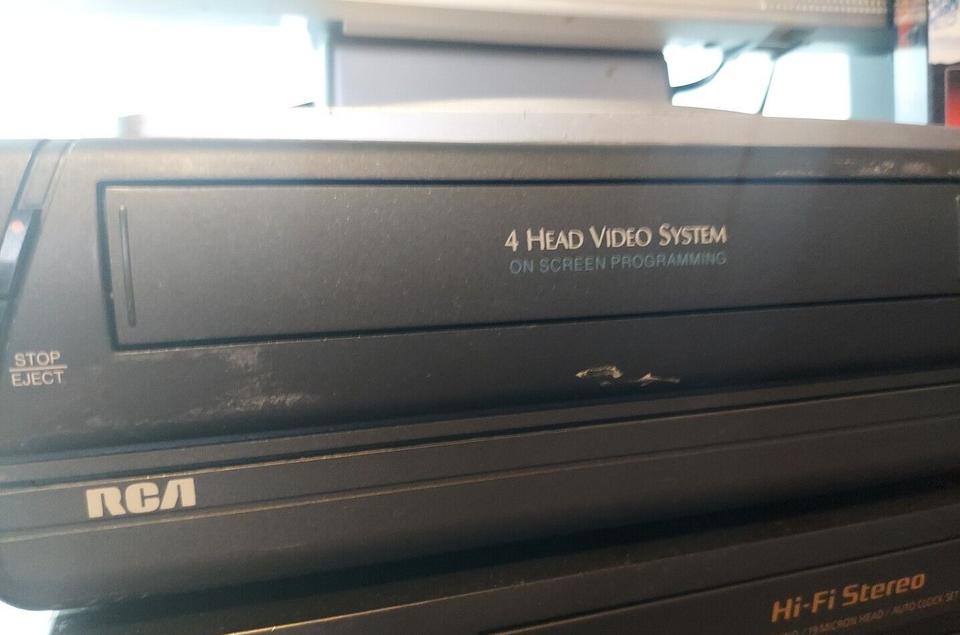 RCA VR526A Performance Series 4Head VCR Video Cassette Recorder VHS