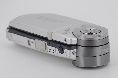 Near Mint--Sony Cyber-shot Digital Still Camera DSC-M2 ( 5.1 Megapixel) --Silver - Picture 11 of 19