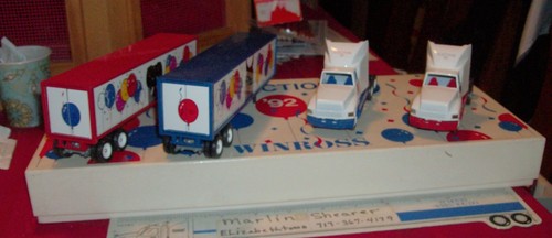 ELECTION 1992 BUSH CLINTON TRACTOR & TRAILER SET WINROSS TRUCK - Picture 3 of 3