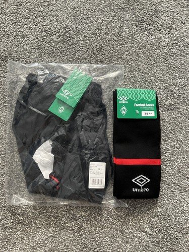 WERDER BREMEN KIDS UMBRO SHORTS AND SOCKS AGE 11-12 Years ………….. BNWT - Picture 2 of 7