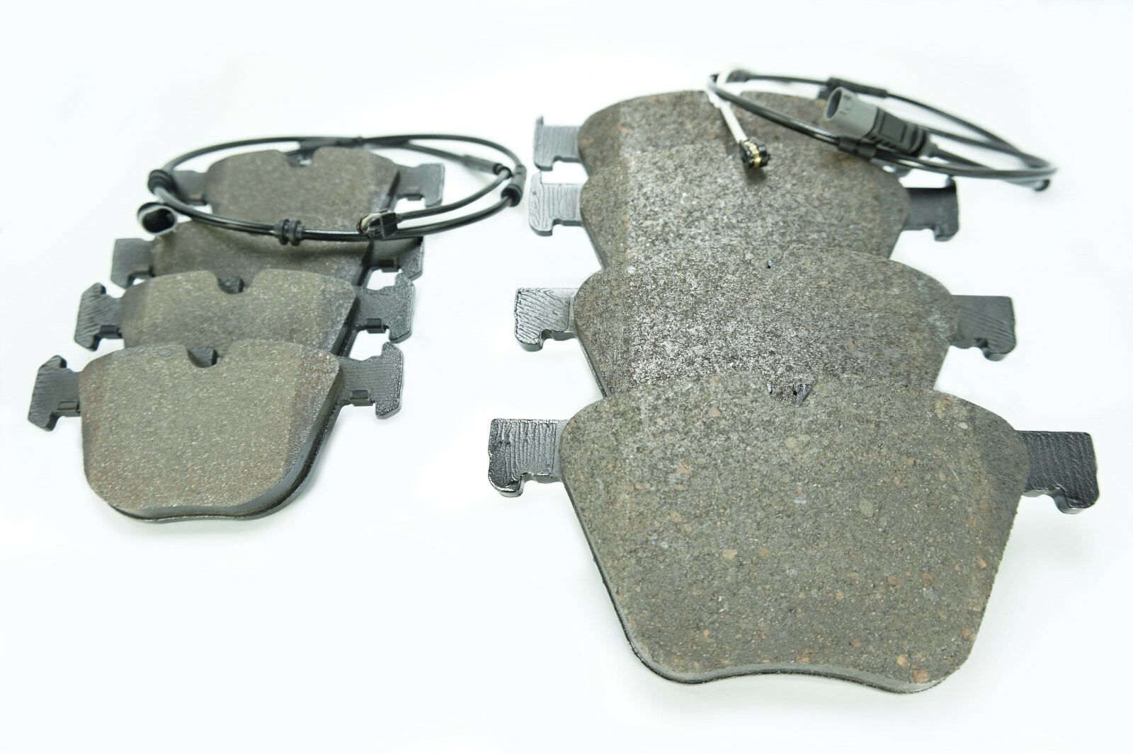 Rolls Royce Ghost: Front Rear Brake Pads Set With Sensors: 2011-2018 BRAND NEW!!