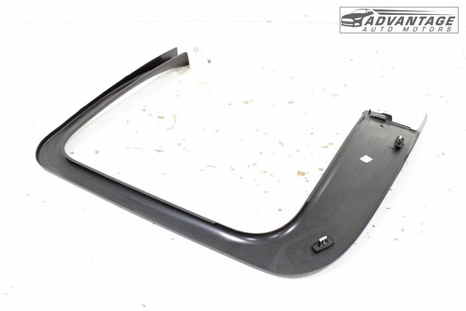 Chevrolet Silverado 1500 LD 2019 marco de ventana de puerta trasera derecha cubierta de moldura OEM Foto 4 de 4