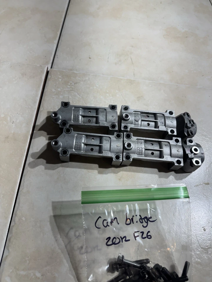 2012 Yamaha FZ6 FZ6R Intake & Exhaust Camshaft Cam Cap Holders - Image 2 of 4