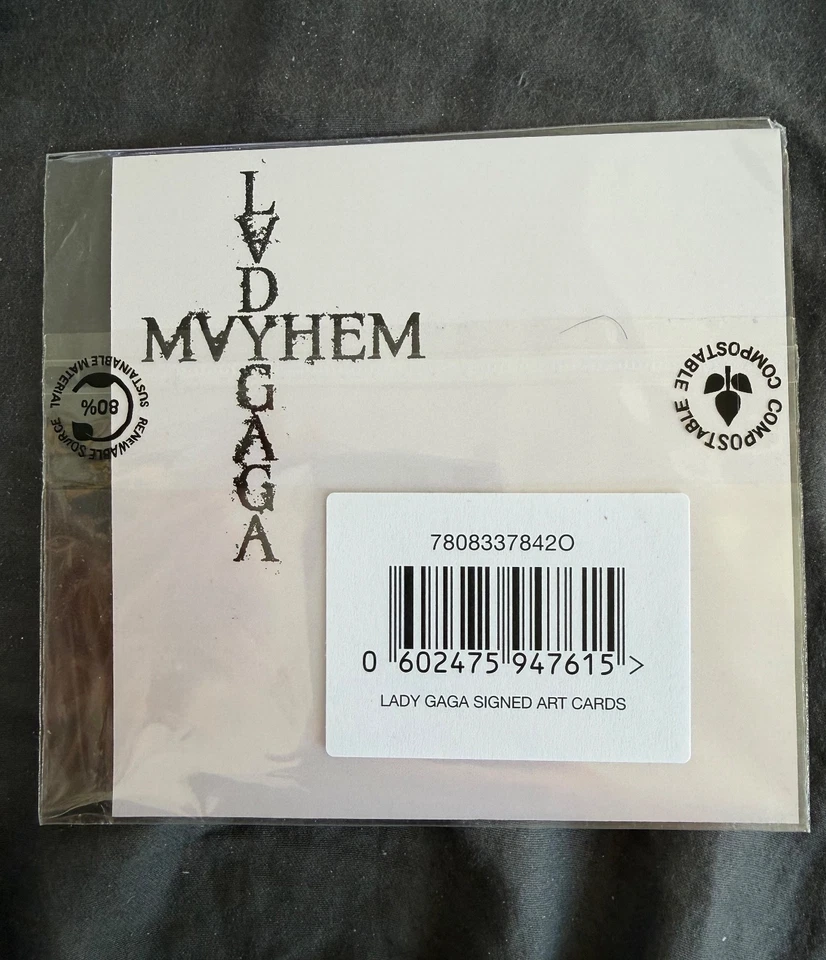LADY GAGA - MAYHEM CD & SIGNED ART CARD - LADY GAGA AUTOGRAPH - Image 3 of 4