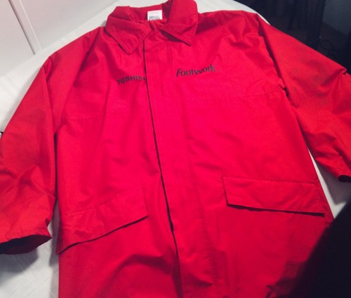 FOOTWORK ARROWS Formula 1 Grand Prix International Raincoat (XL) with Hood & Cap - Picture 4 of 11