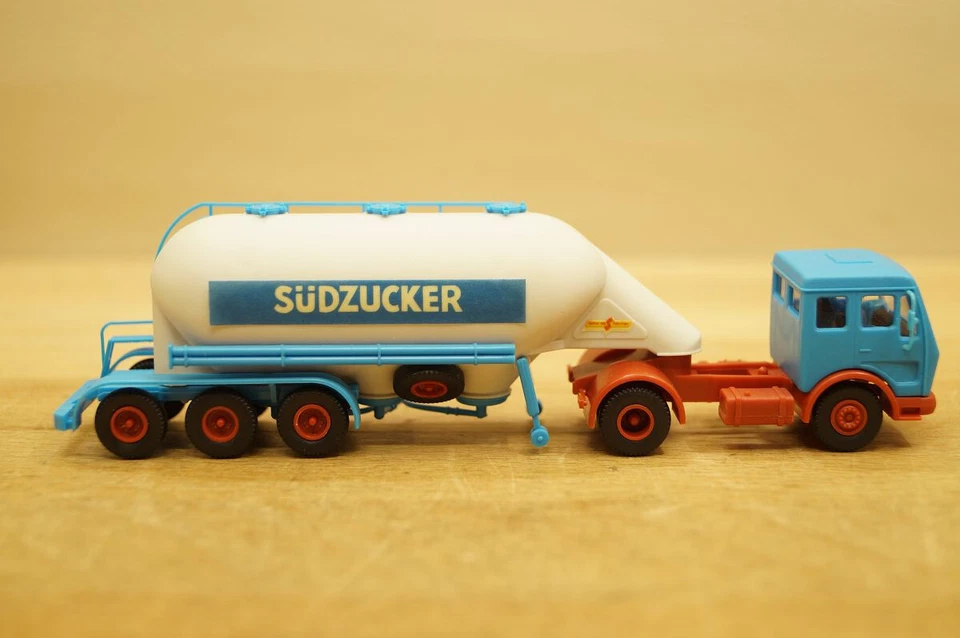 Ho 1:87 Kibri 10030 MB Trattore Con Carro Silos " Südzucker " Modello Finito - Immagine 3 di 4