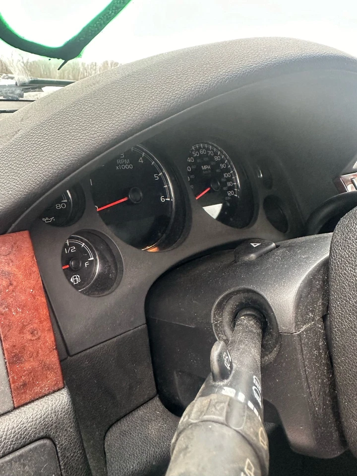 Medidor de velocímetro usado para: Chevrolet Suburban 1500 Cluster 2009 identificación de EE. UU. 20774758 Foto 2 de 4