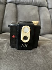 VINTAGE LATE 1940s EARLY 1950s ANSCO PANDA CAMERA/
