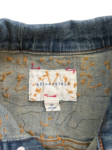 Aeropostale XS Herren Jeansjacke mit Verzierung und Perlenherz & Cherub Details - Bild 5 von 6