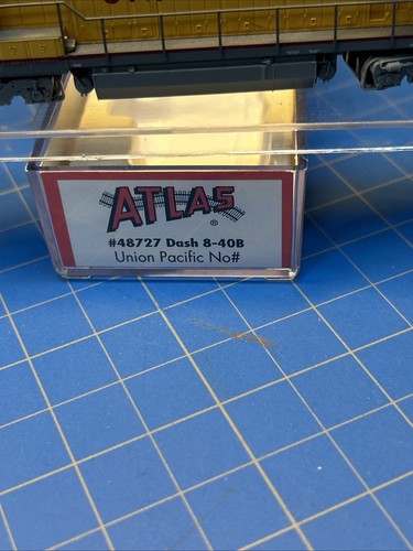 Atlas 48727 N Scale Dash 8-40B Locomotive Decoder Ready - Union Pacific # Tested - Picture 2 of 7