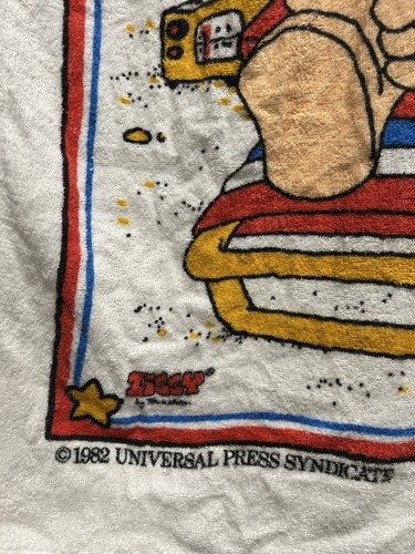 Vintage 1982 Ziggy Olympic Tanning Team Towel - Picture 3 of 5