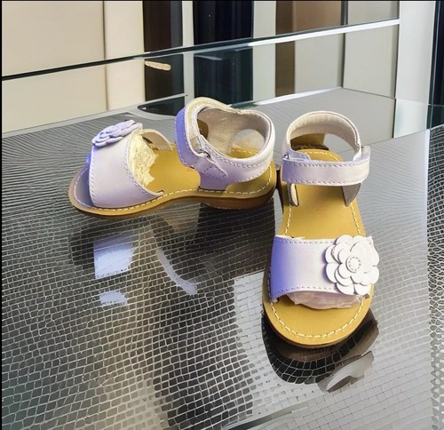 Girls NWB Lamour Leather Sandals Flat Shoes Flowers White Toddler 6 M - Picture 4 of 11