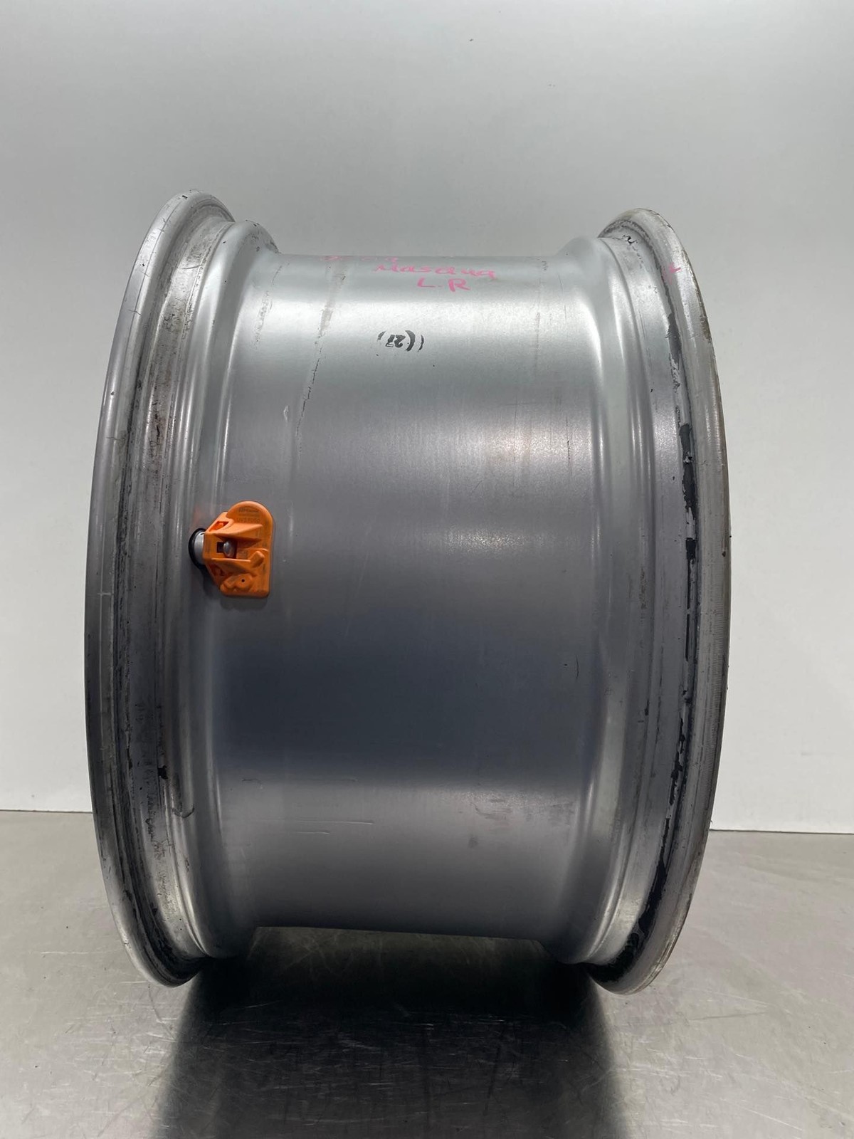 2009 Maserati Quattroporte Wheel Rim 20"x10.5" Alloy 7 Spoke REAR OEM 670010623