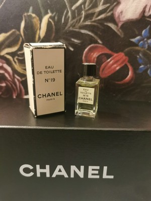 chanel miniatur