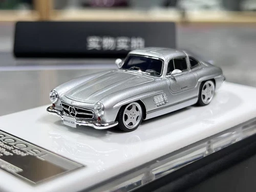 MY64 1:64 Silver 1996 AMG 300SL Classic Sports Model Diecast Resin Car