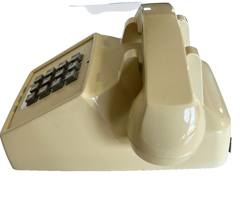 Vintage ITT Push Button Telephone Desk Phone Model 2500 Landline Works Need Cord - Picture 3 of 11