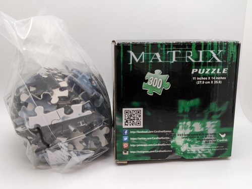 The Matrix Jigsaw Puzzle 300-Piece 11x14in Loot Crate Exclusive Sealed New - Picture 3 of 4