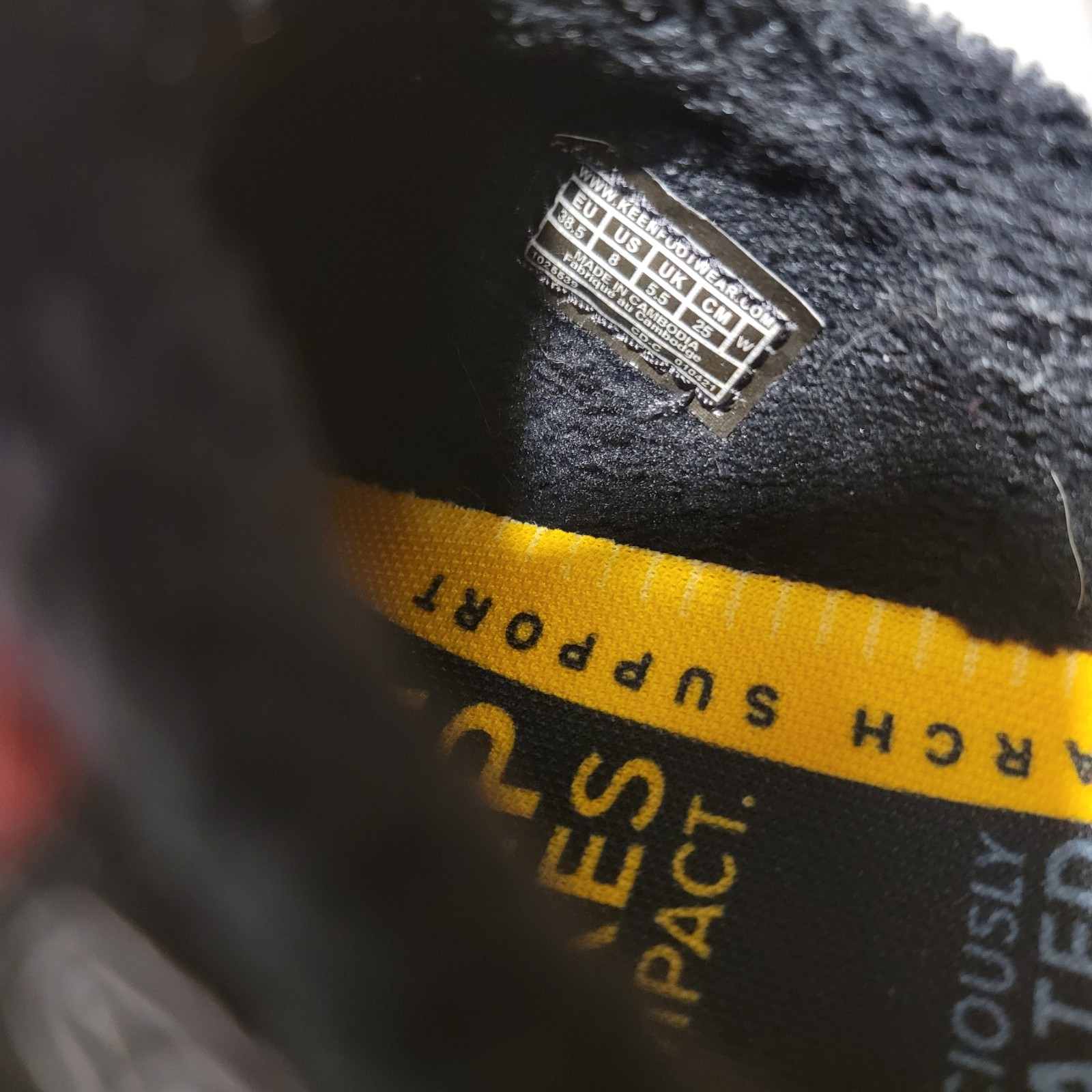 Scarpe slip on donna KEEN interno esterno Howser III Slide rosse a quadri misura 8 larghe