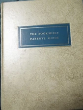 VINTAGE 1970s THE BOOKSHELF FOR BOYS AND GIRLS PARENTS GUIDE