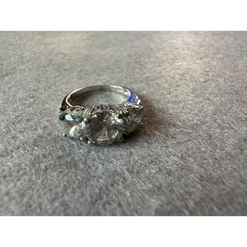 Anello a fascia con tre strass e cristalli misura 5 tono argento - Foto 1 di 8