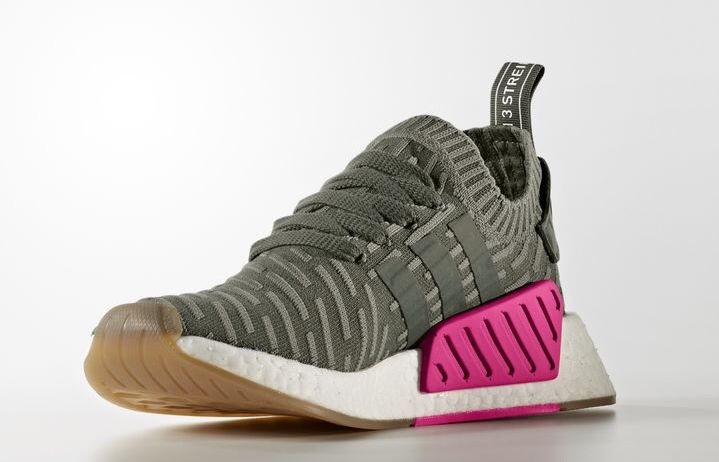 Sz 5.5 Women’s Adidas NMD R2 W Japan Olive pink primeknit boost Sz 5.5 Women’s Adidas NMD R2 W Japan Olive pink primeknit boost