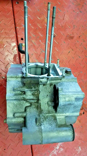02-09 Suzuki ATV Engine Crankcase LTF250 Ozark LTZ250 Quad Sport Motor Housing - Picture 11 of 12
