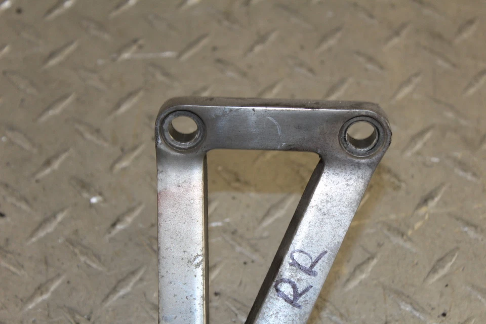 Kawasaki Ninja ZX9R ZX900B 1995 clavija trasera derecha pasajero Foto 2 de 4