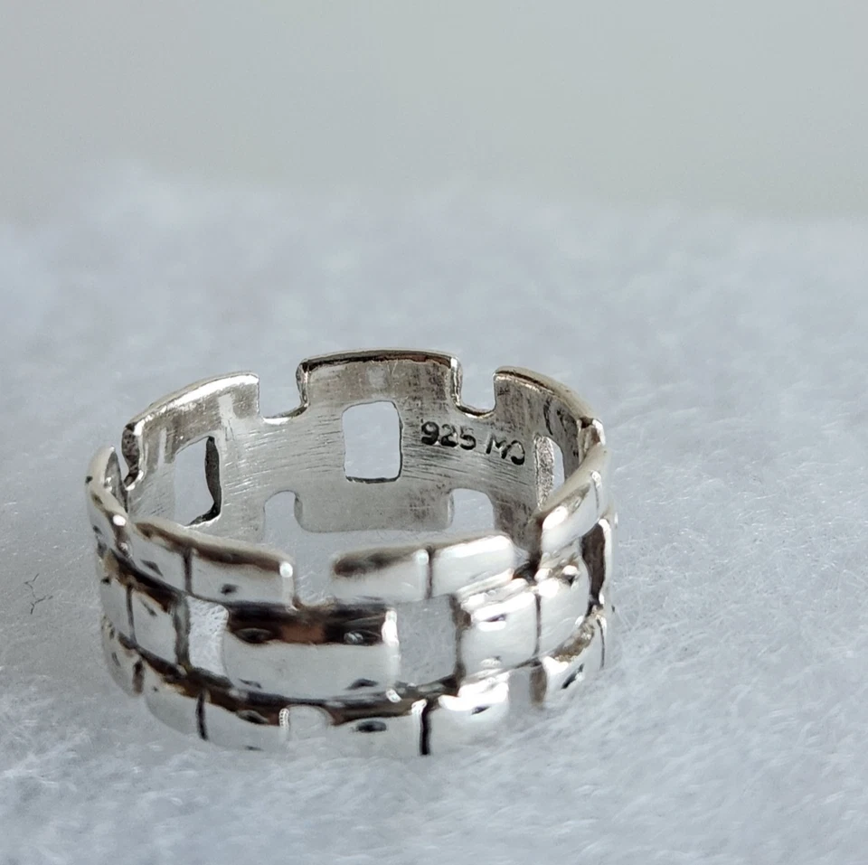 Anillo de plata de ley con banda calada ancha | Diseño triple por encima y por debajo | Talla 7,5 Foto 2 de 4