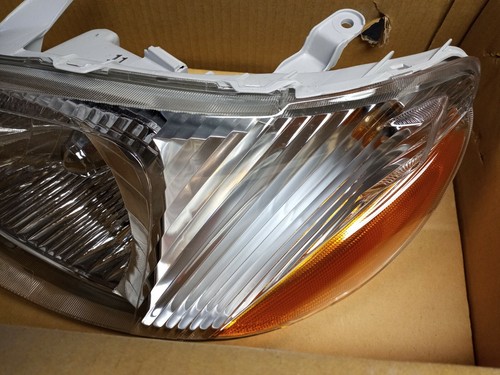 TOYOTA GENUINE OEM 81150-52170 HEADLAMP ASSY, LH 8115052170 - Foto 2 di 5