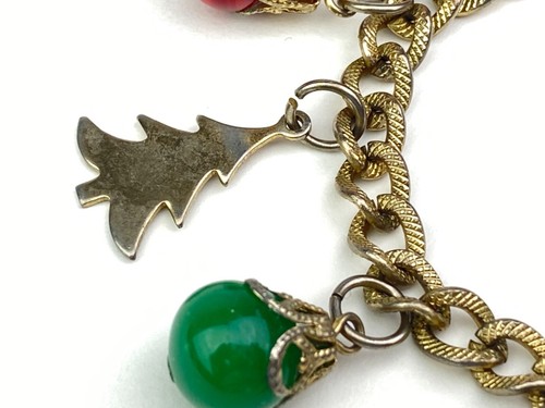 Vintage Gold/Brass Tone CHRISTMAS Charm Bracelet Beads Xmas Trees - Picture 6 of 12
