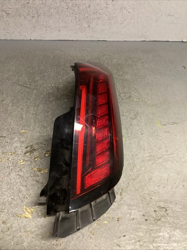 2019 2020 CADILLAC CT6 RIGHT RH PASSENGER SIDE HEADLIGHT OEM