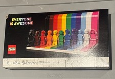 NIB LEGO EVERYONE IS AWESOME RAINBOW PEOPLE SET #40516 346 PIECES