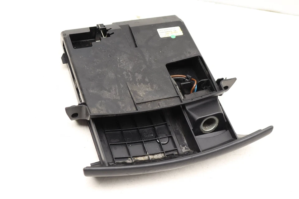 Mercedes-Benz S500 2014-2016 - Cenicero tablero/bandeja ceniza 2226800310 Foto 2 de 4