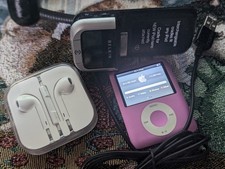  Bundle Apple iPod Nano 3rd Generation Pink, 8GB, A1236