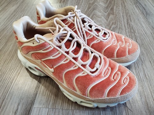 nike air max plus lux dusty peach