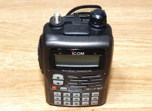 Icom IC-T90 Tri-Band FM Transceiver Handheld Radio Amateur HAM Radio - Zdjęcie 7 z 12