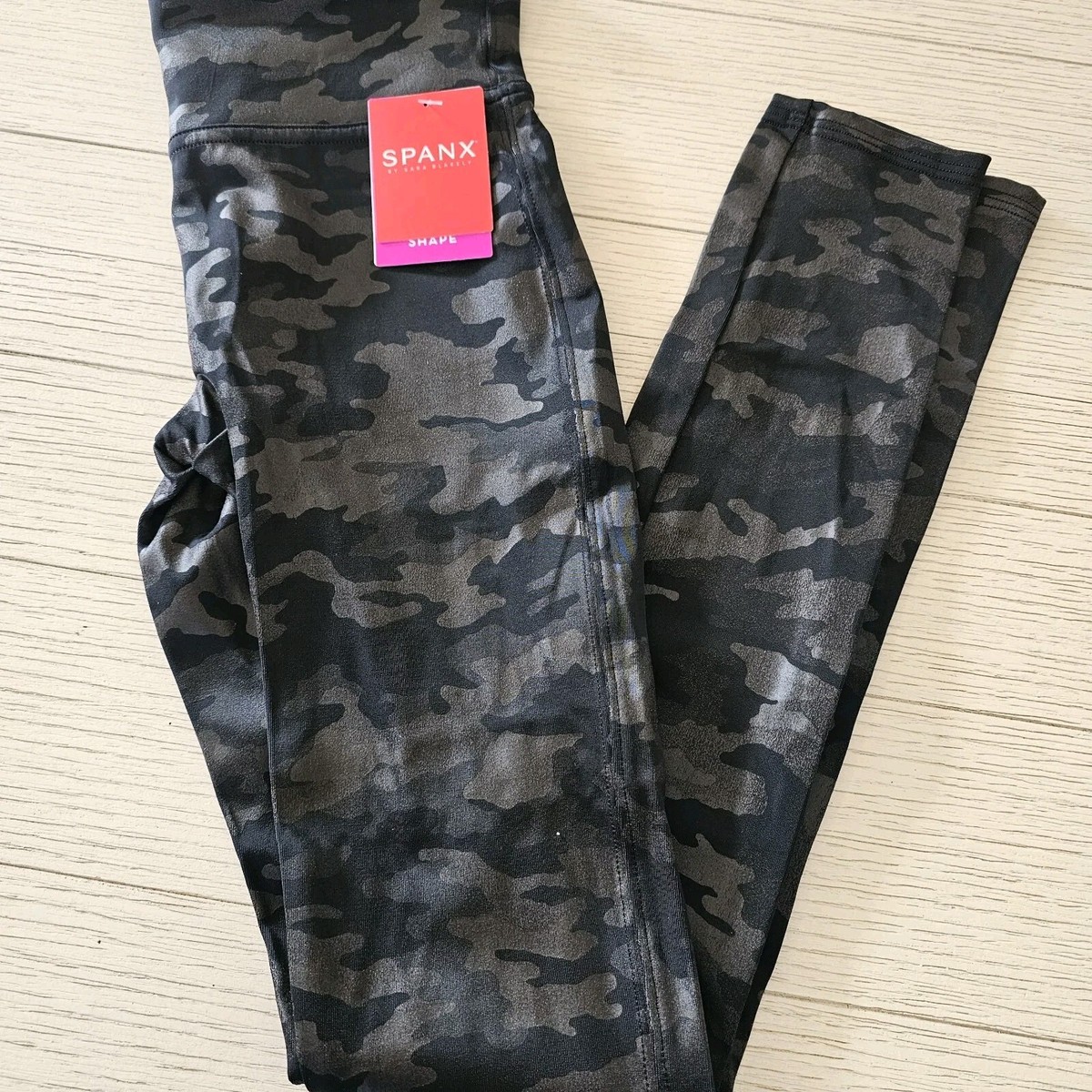 Spanx Faux Leather Matte Black Camo Leggings Women's NWT New $98