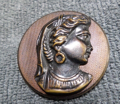 Large Vintage Antique Metal Picture Button GIRL LADY CAMEO - Picture 3 of 4