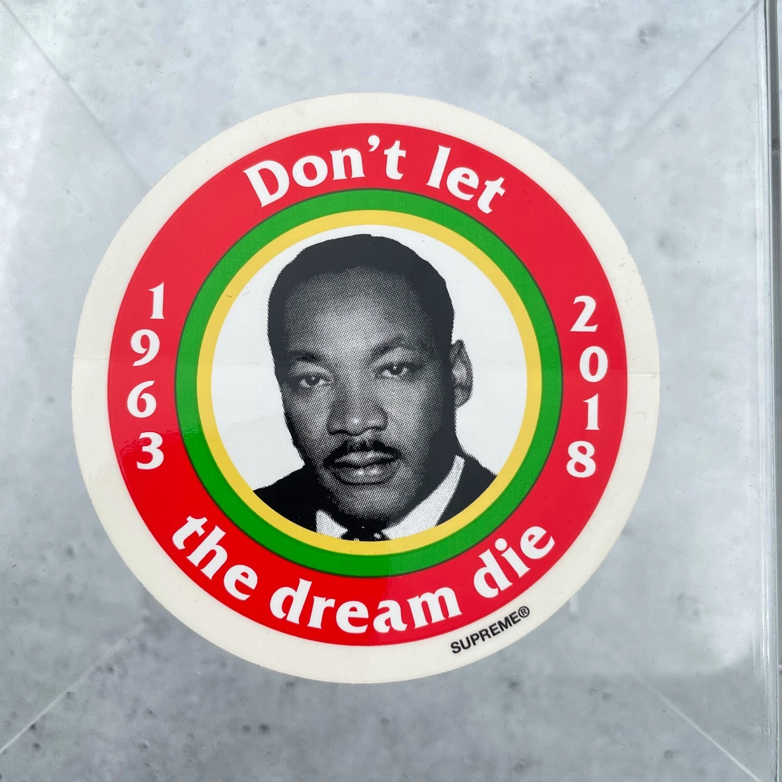Autocollant décalcomanie rouge suprême MLK Martin Luther King 100% accessoires authentiques