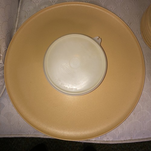 28 Pc. Tupperware 2-chip N Dip, Cereal Bowls With Lids harvest Gold - Picture 4 of 5